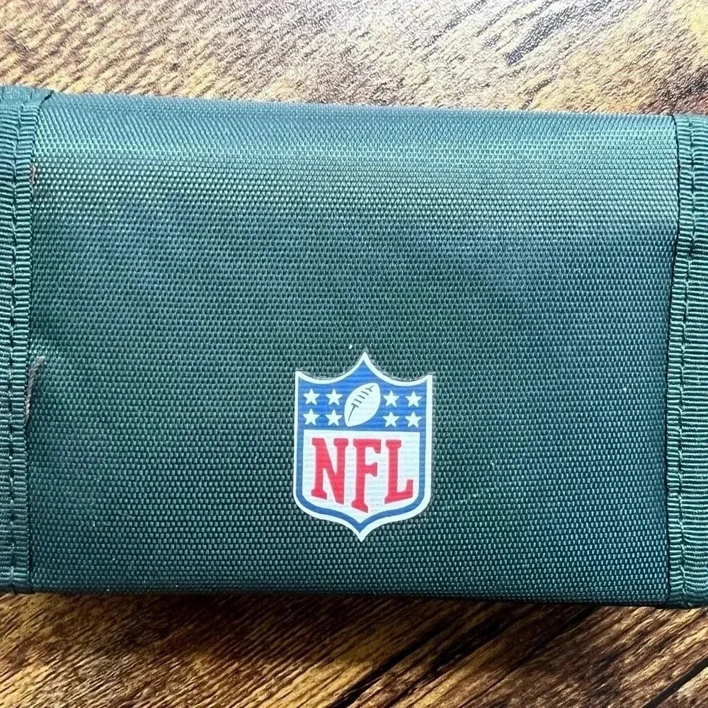 NFL Brand New York Jets Velcro trifold wallet